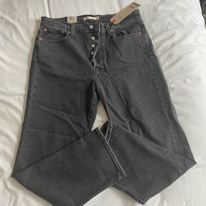 Wedgie straight Levi dark denim jeans